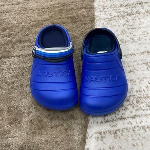 Nautica crocs style slippers